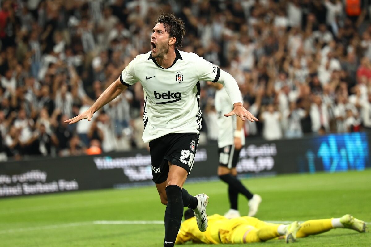 Besiktas feiert 6:2-Schützenfest gegen Corum FK: Vlahovic-Hattrick vor dem großen Istanbuler Derby!
