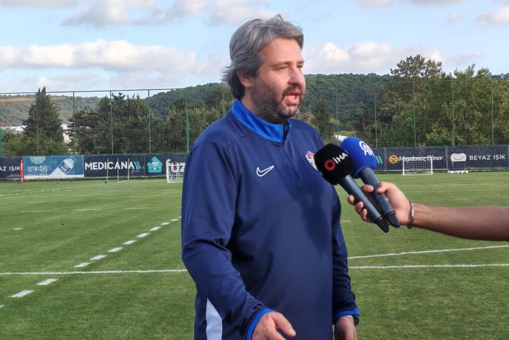 Trainertrennung nach 0:8-Debakel: Eyüpspor akzeptiert Rücktritt von Özhan Pulat Trainertrennung nach 0:8-Debakel: Eyüpspor akzeptiert Rücktritt von Özhan Pulat