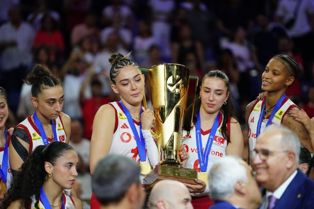 Monumentaler Triumph bei Volleyball-EM: Türkei verteidigt Europameistertitel und löst Olympia-Ticket für 2028