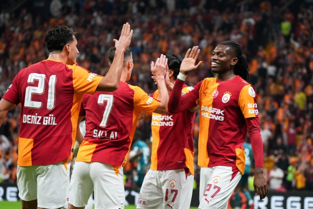 Heimserie ausgebaut: Galatasaray bezwingt Kocaelispor im RAMS Park und behauptet die Tabellenspitze Heimserie ausgebaut: Galatasaray bezwingt Kocaelispor im RAMS Park und behauptet die Tabellenspitze