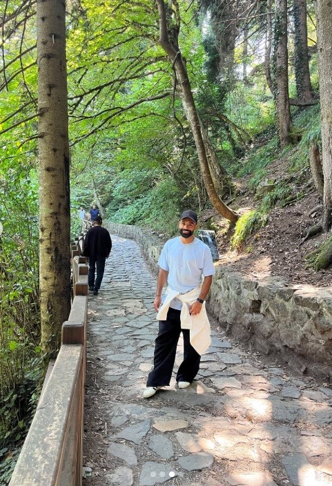 Heimatverbundenheit am Schwarzmeer: Mohamed Salah verzückt Trabzonspor-Fans mit Wandertour