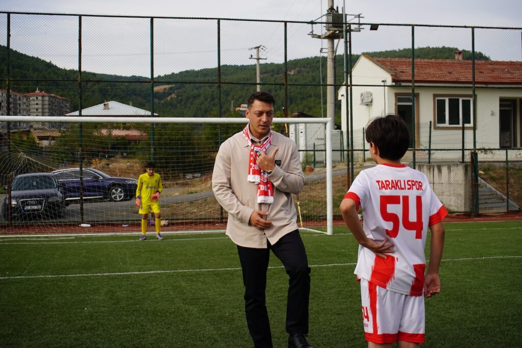 Großprojekt für den Nachwuchs: Mesut Özil baut eigene Fußballakademie für europäische Bühnen