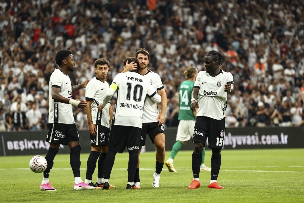 Heimauftakt in der Europa League: Besiktas empfängt Olympique Marseille mit Rückkehrer Vlahovic Heimauftakt in der Europa League: Besiktas empfängt Olympique Marseille mit Rückkehrer Vlahovic
