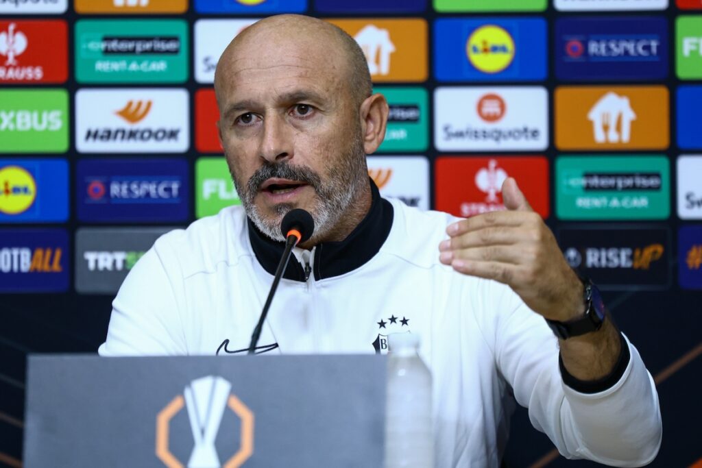 Nach 3:2-Erfolg bei Hoffenheim: Italiano feiert Besiktas-Einheit und bangt um Kapitän Kökcü Nach 3:2-Erfolg bei Hoffenheim: Italiano feiert Besiktas-Einheit und bangt um Kapitän Kökcü