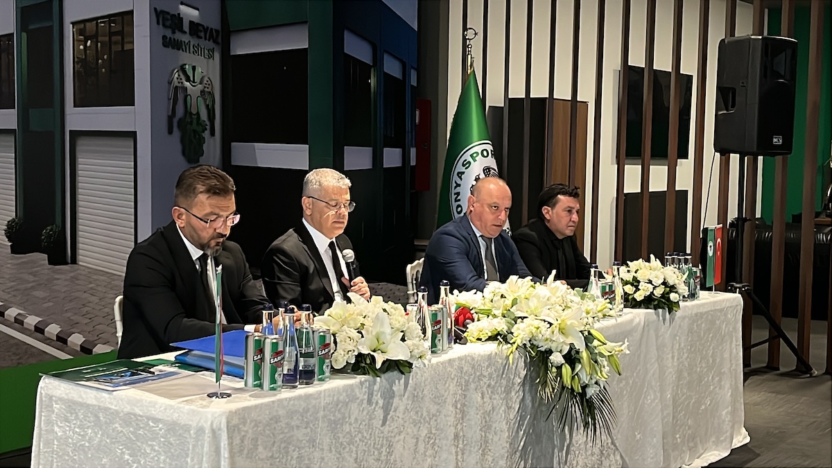 Radikaler Kassensturz bei Konyaspor: Präsident Ömer Atiker nennt die wahre Schuldenlast und präsentiert Milliarden-Projekt