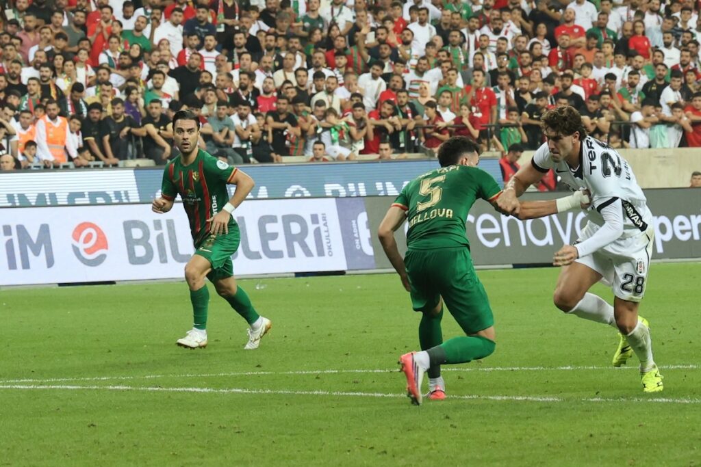 Aufsteiger Amed schockt Besiktas und erobert nach 3:2-Triumph die Tabellenführung in der Süper Lig