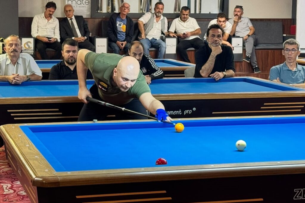 Dreiband-Elite verzaubert Düzce: Berkay Karakurt krönt sich zum Champion beim Longoni Cup Dreiband-Elite verzaubert Düzce: Berkay Karakurt krönt sich zum Champion beim Longoni Cup