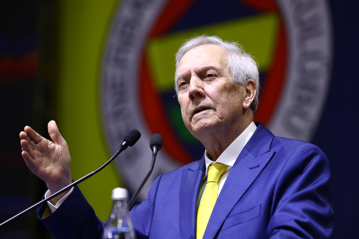 Finanz-Schlacht bei Fenerbahce: Aziz Yildirim rechnet gnadenlos mit der Vorgänger-Führung ab!