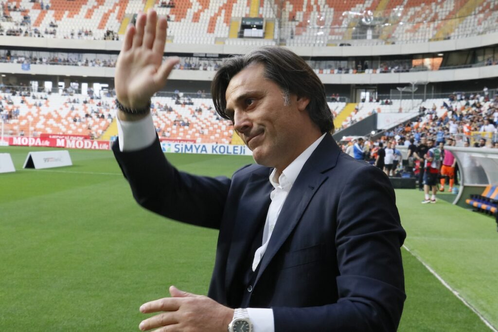 Offizielles Ende einer Ära: TFF trennt sich von Vincenzo Montella – Arda Turan als Nachfolger im Gespräch Offizielles Ende einer Ära: TFF trennt sich von Vincenzo Montella – Arda Turan als Nachfolger im Gespräch
