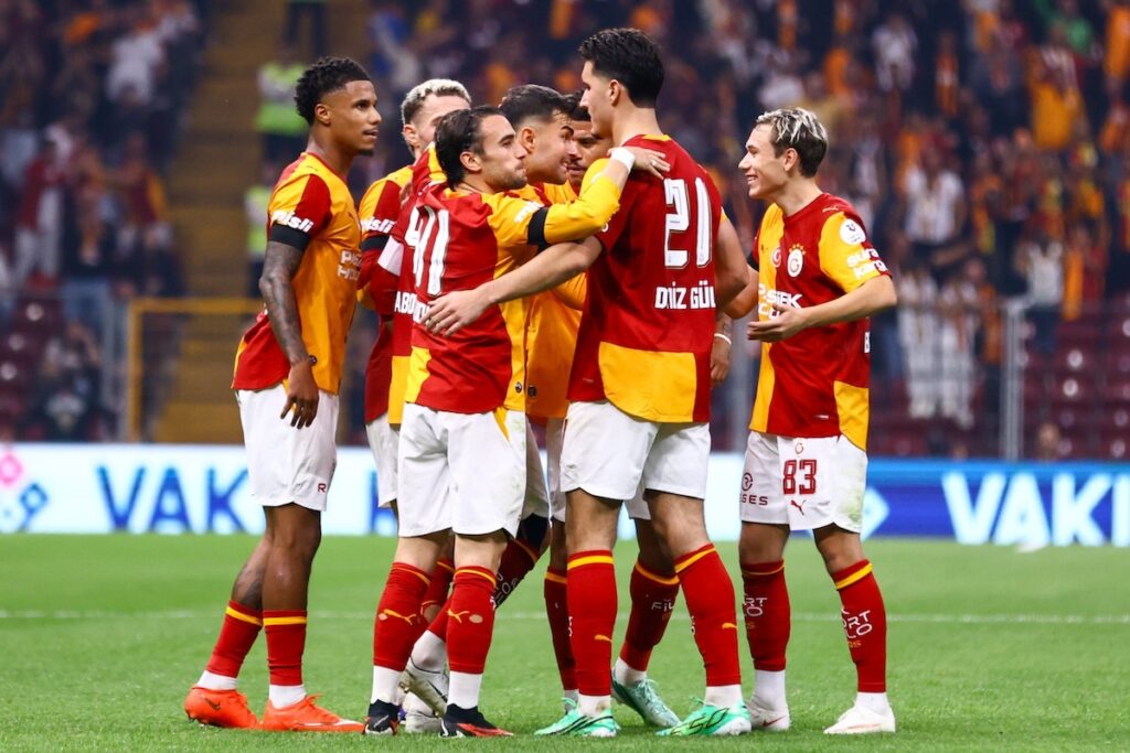 Champions League-Kracher: Galatasaray stellt sich dem makellosen FC Barcelona