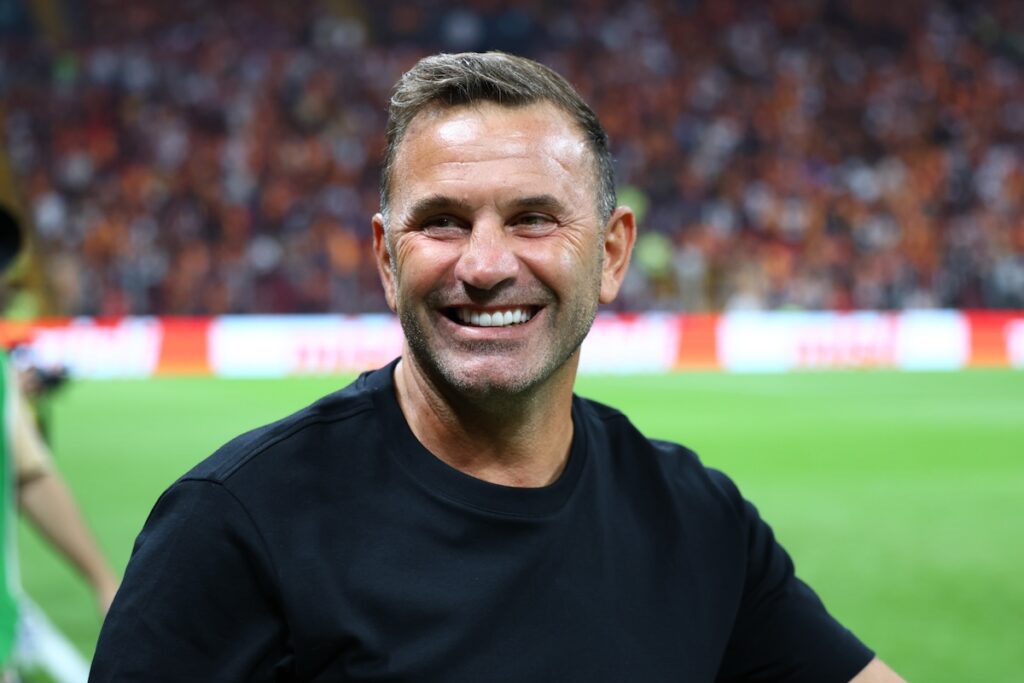Nach Derby-Triumph gegen Fenerbahce: Okan Buruk feiert „vielleicht souveränstes Spiel dieser Saison“ Nach Derby-Triumph gegen Fenerbahce: Okan Buruk feiert „vielleicht souveränstes Spiel dieser Saison“