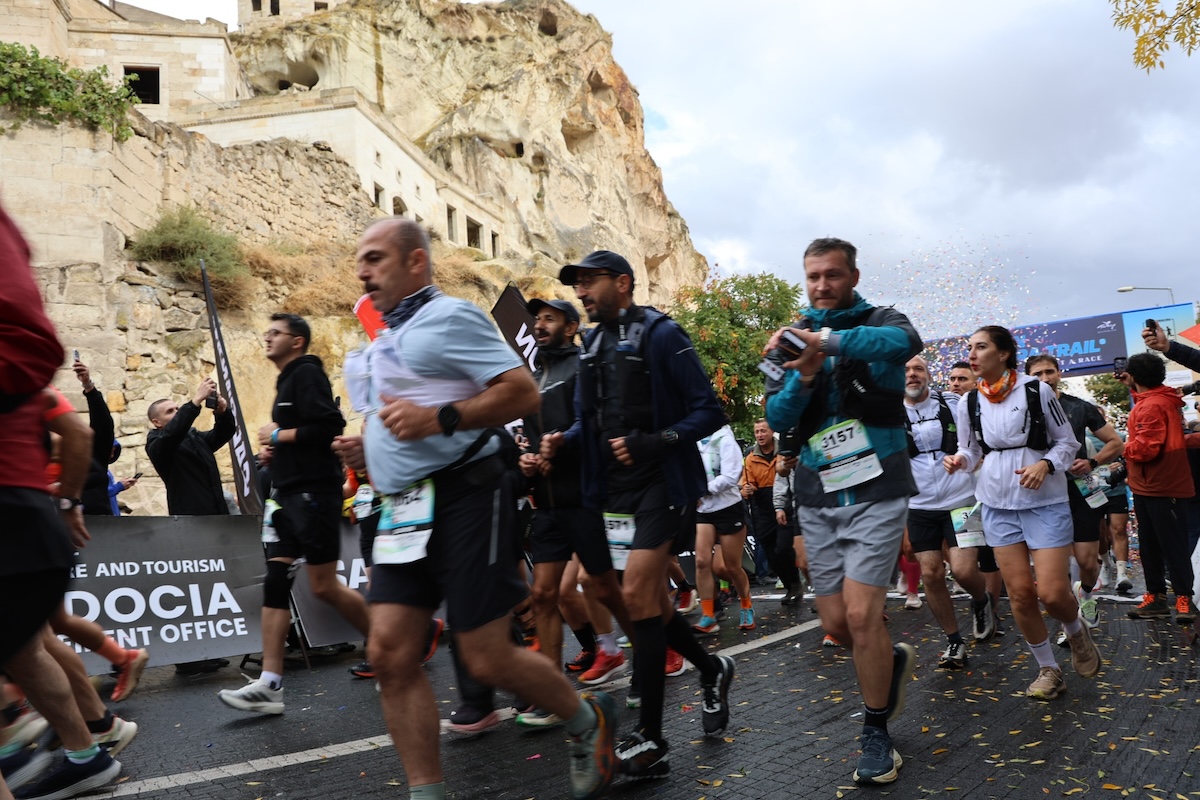 Sport-Spektakel in der UNESCO-Region: Fast 3.000 Läufer aus 78 Ländern stürmen Kappadokien