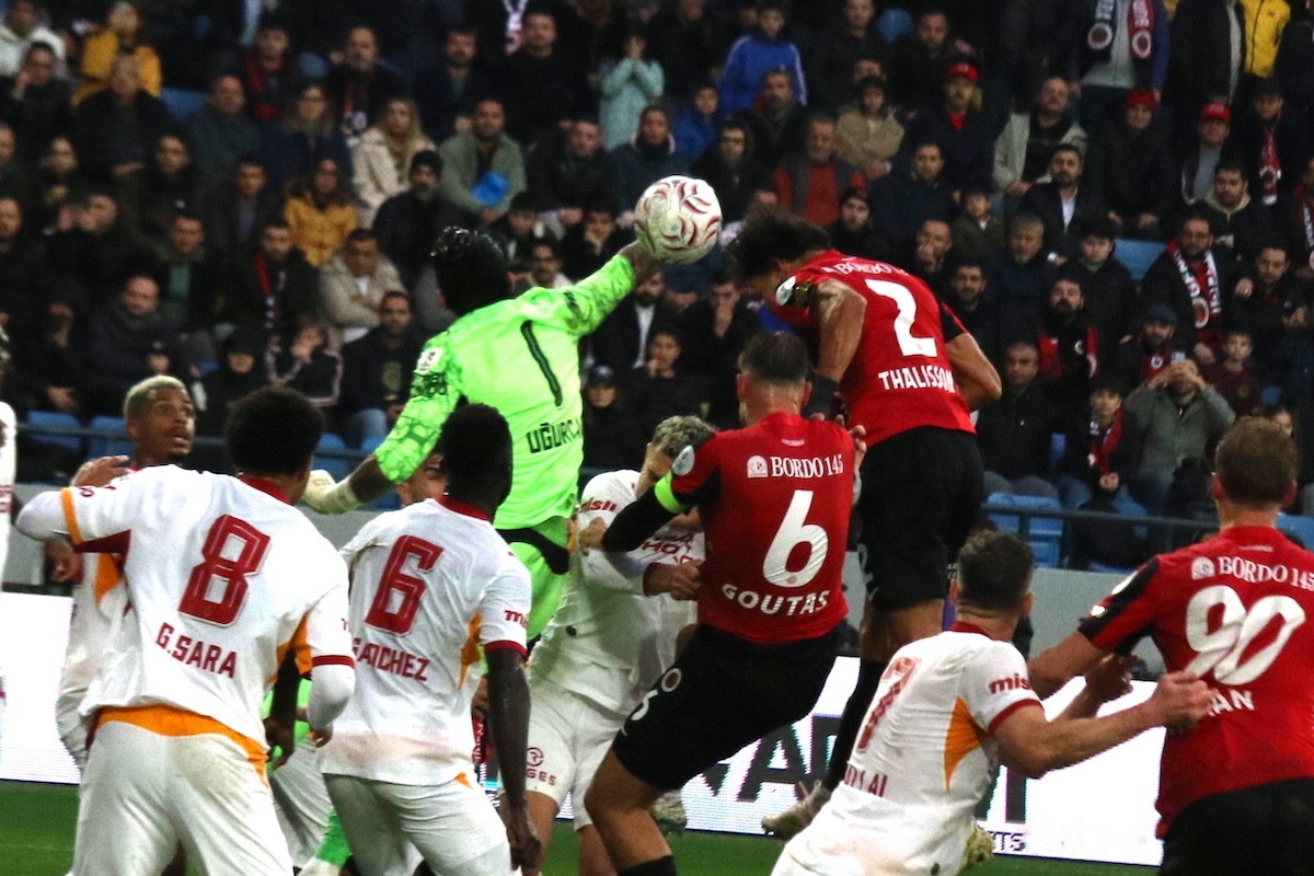 Später Patzer von Egribayat beschert Galatasaray knappen 1:0-Sieg in Ankara gegen Genclerbirligi