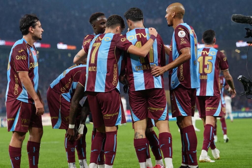 Reis schickt Italiano in die Schule – Trabzonspor schlägt Besiktas eiskalt 2:0 Reis schickt Italiano in die Schule – Trabzonspor schlägt Besiktas eiskalt 2:0