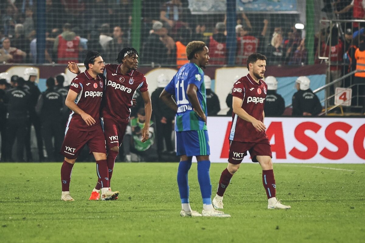 Trabzonspor dreht 0:2-Pausenrückstand und gewinnt Schwarzmeer-Derby gegen Rizespor mit 4:3