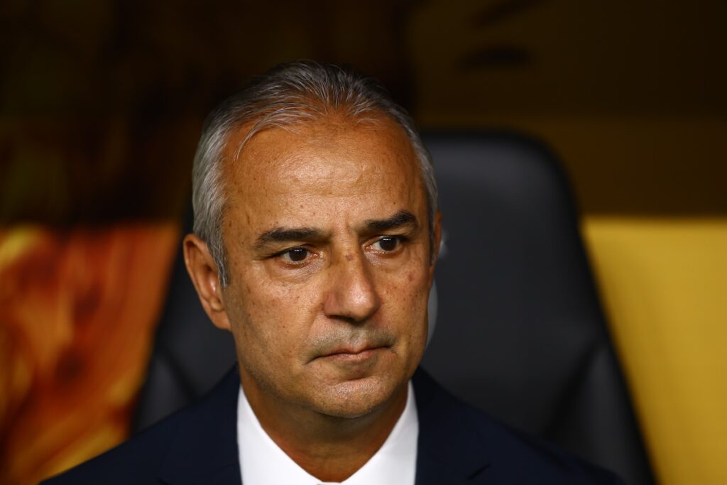 4. Amtszeit endet nach Derby-Niederlage: Ismail Kartal tritt als Cheftrainer von Fenerbahce zurück