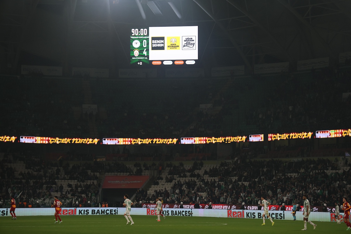 Nach 4:0-Sieg in Konya: Okan Buruk lobt Kaderbreite – Rafael Leao kündigt Leistungssteigerung an